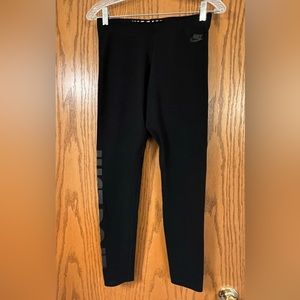 Women’s NIKE Black Logo Leggings Size Medium